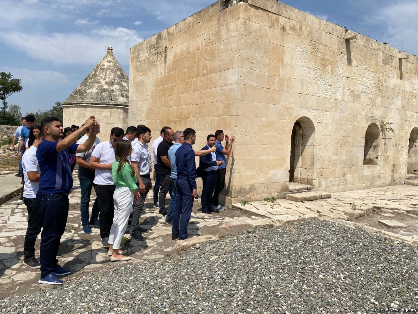 Könüllü təşkilatlarının Ağdama səfəri başlayıb (FOTO)