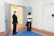 Birinci vitse-prezident Mehriban Əliyeva Xəzər rayonunda yenidən qurulan təhsil və təlim müəssisələrinin açılışında iştirak edib (FOTO/VİDEO)