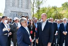 Prezident İlham Əliyev Şuşada Vaqif Poeziya Günləri çərçivəsində tədbir iştirakçıları və şuşalılarla səmimi söhbət edib (FOTO)