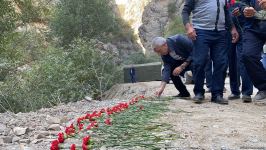 Kəlbəcər sakinləri 28 il sonra doğma yurdlarına səfər ediblər (FOTO)