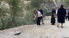 Kəlbəcər sakinləri 28 il sonra doğma yurdlarına səfər ediblər (FOTO)