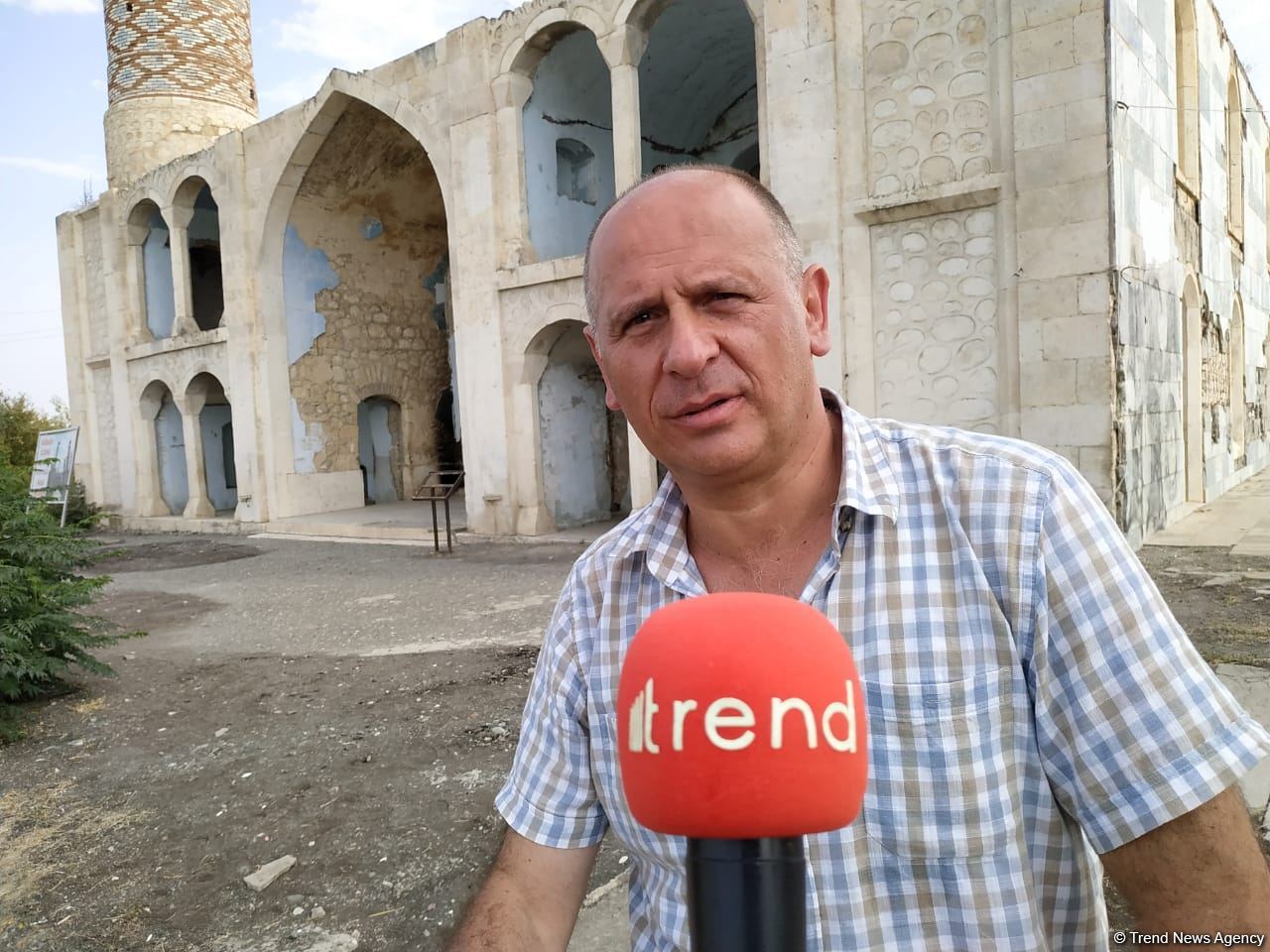 Ermənilər vandalizm nümayiş etdirərək böyük dağıntılar törədiblər - Bosniyalı jurnalist
