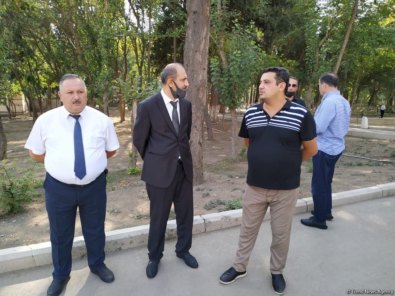 Türk Şurasına üzv və müşahidəçi dövlətlərin jurnalistləri Gəncədə Ermənistan tərəfindən dağıdılmış yerlərə baş çəkib (FOTO)