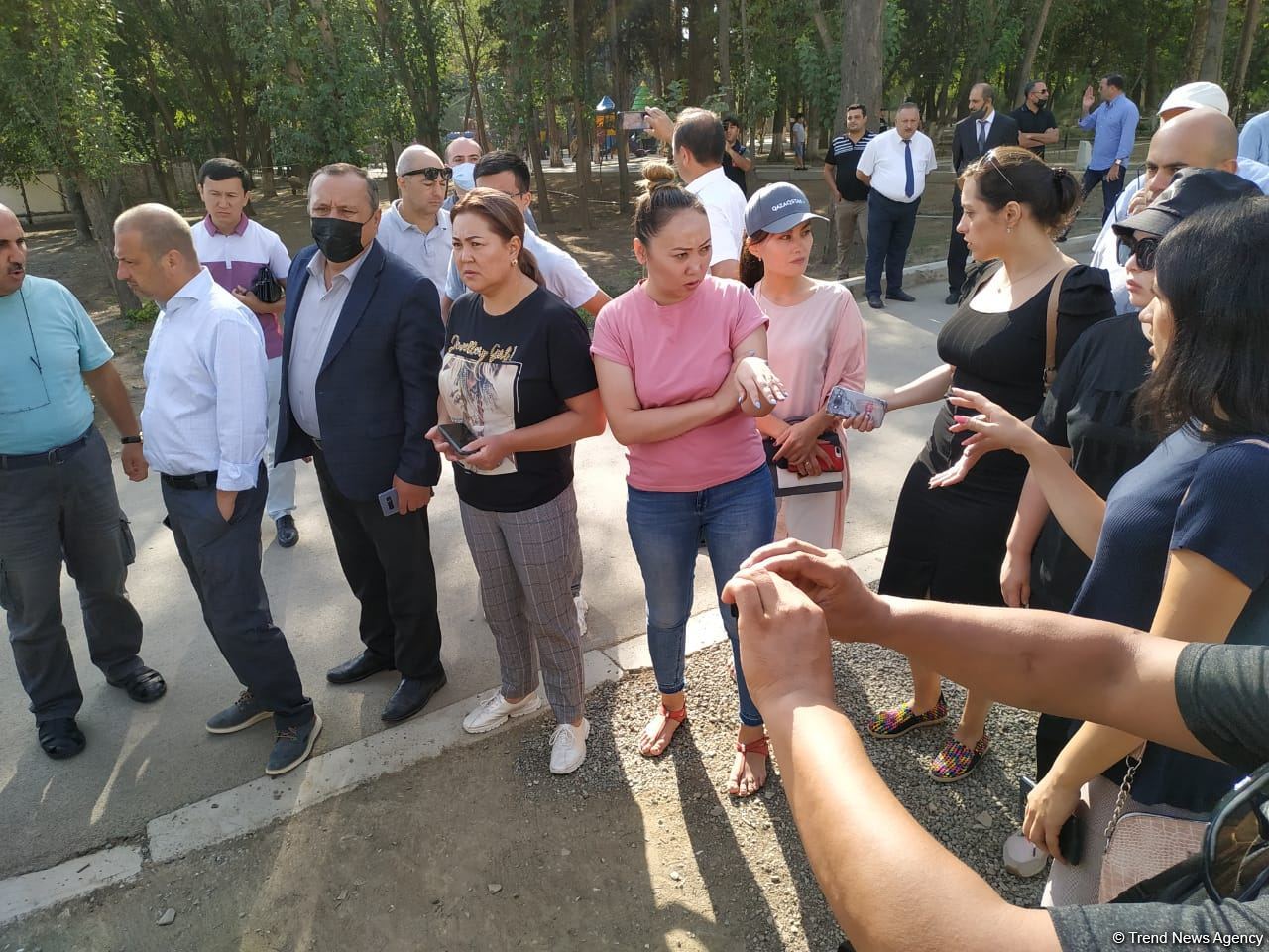 Türk Şurasına üzv və müşahidəçi dövlətlərin jurnalistləri Gəncədə Ermənistan tərəfindən dağıdılmış yerlərə baş çəkib (FOTO)