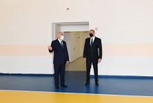 Prezident İlham Əliyev Sumqayıtda 20 nömrəli orta məktəbdə yaradılan şəraitlə tanış olub (FOTO/VİDEO) (YENİLƏNİB)