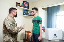 YAŞAT Fondu şəhidlərin məktəbli övladlarına məktəb ləvazimatları verir (FOTO)