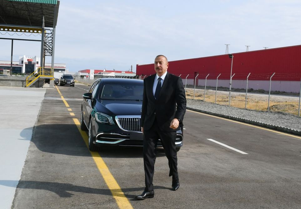 Prezident İlham Əliyev Sumqayıt Kimya Sənaye Parkında “Azmonbat” MMC-nin açılışında iştirak edib  (FOTO/VİDEO) (YENİLƏNİB)