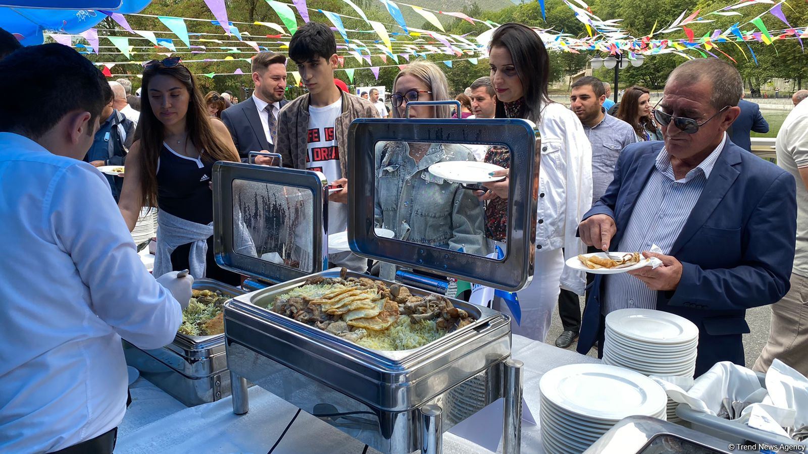 Azərbaycan məhsullarının xaricdə populyarlaşdırılması üçün iş aparılır (FOTO)