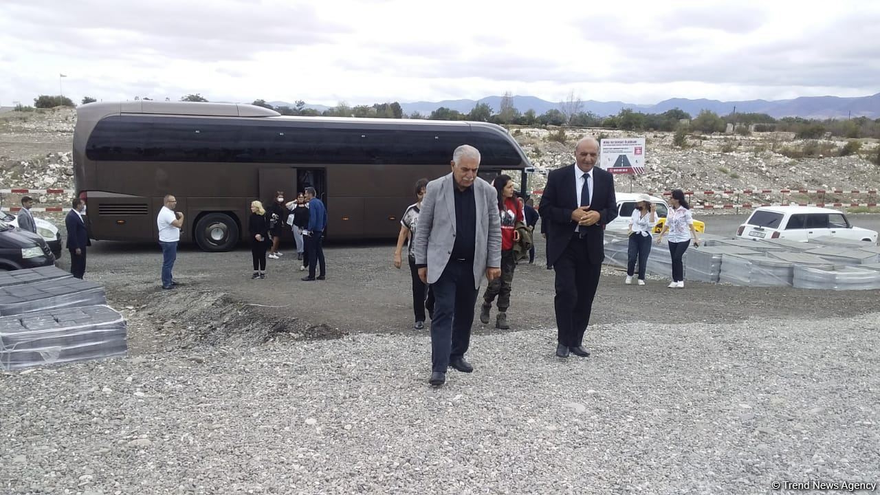 Bir qrup Ağdam sakini öz doğma şəhərinə səfər edib (FOTO)