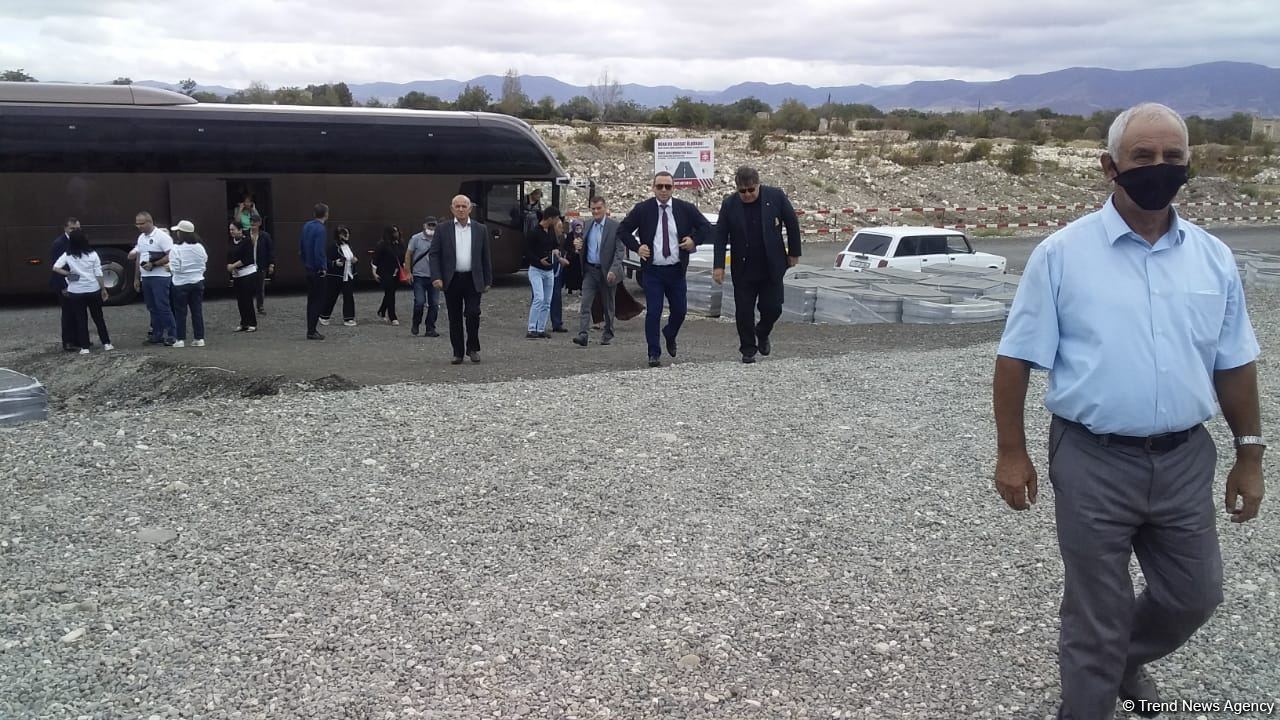Bir qrup Ağdam sakini öz doğma şəhərinə səfər edib (FOTO)