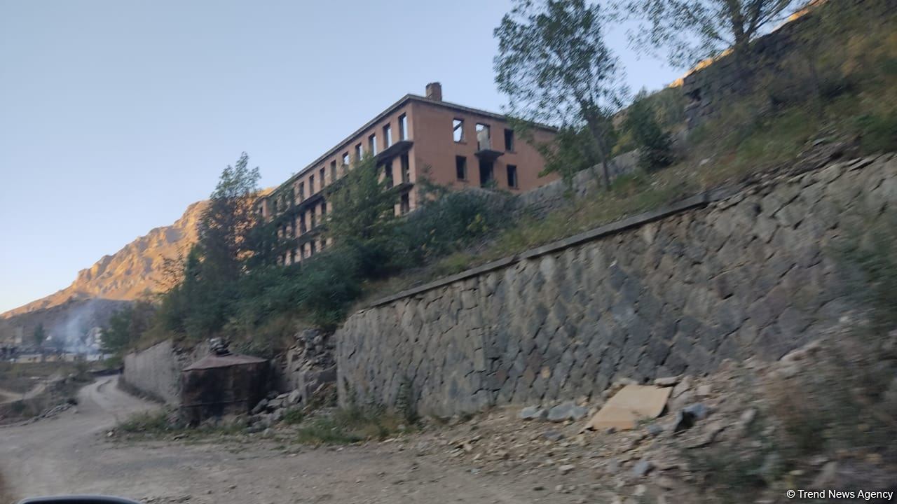 Bir qrup azərbaycanlı jurnalist Kəlbəcərdə olub (FOTO)