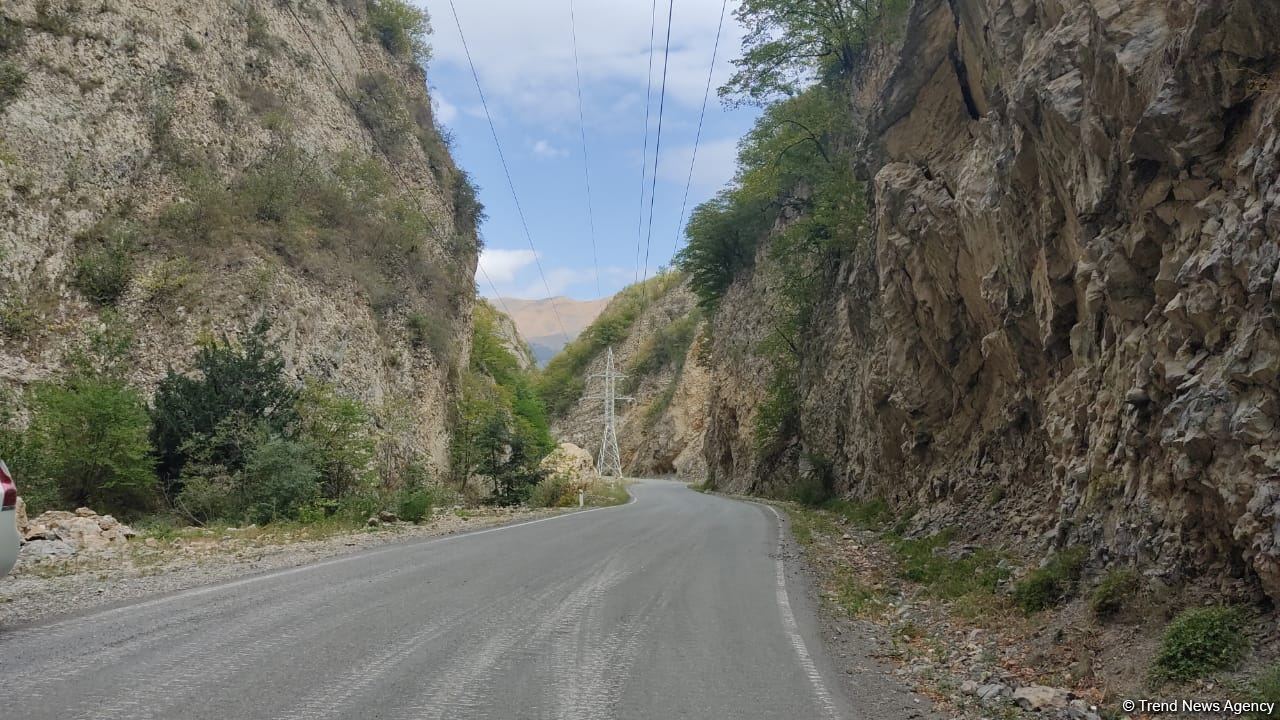 Bir qrup azərbaycanlı jurnalist Kəlbəcərdə olub (FOTO)