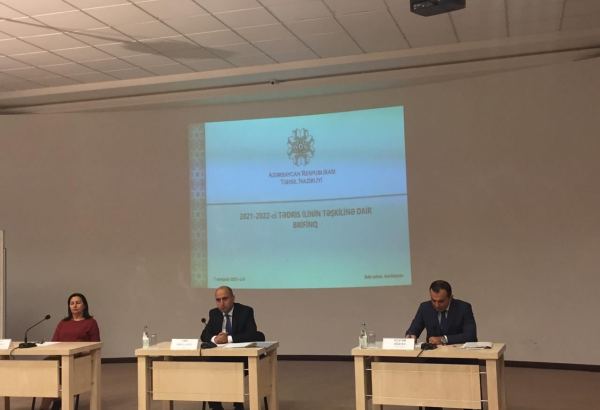 Təhsil Nazirliyi dərslərin təşkili ilə bağlı brifinq keçirib (FOTO/VİDEO)