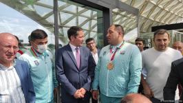 Paralimpiyaçılarımızın növbəti qrupu Vətənə qayıdıb (FOTO/VİDEO)