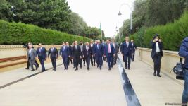 Türk Şurası ölkələrinin iqtisadiyyat nazirləri Şəhidlər xiyabanını ziyarət ediblər (FOTO)