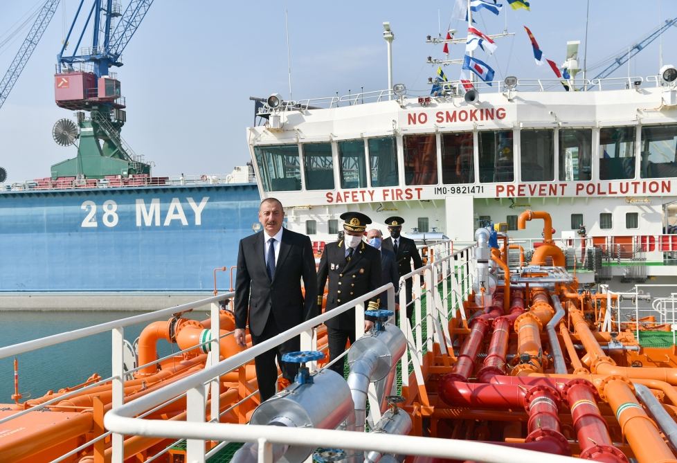 Prezident İlham Əliyev “Kəlbəcər” neftdaşıyan tankerin istismara verilməsi mərasimində iştirak edib (FOTO/VİDEO)