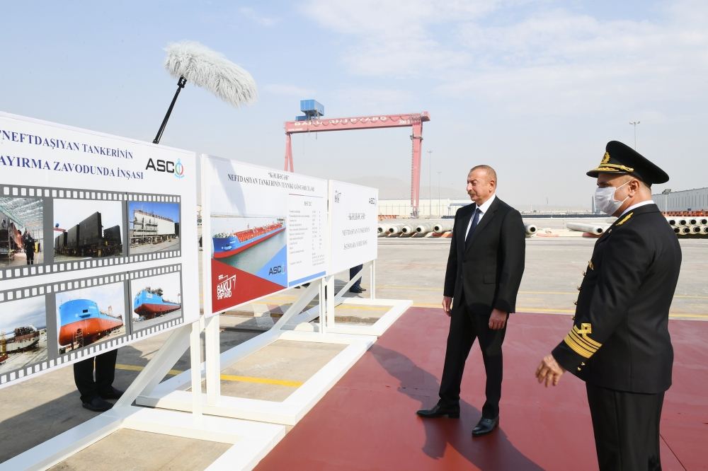 Prezident İlham Əliyev “Kəlbəcər” neftdaşıyan tankerin istismara verilməsi mərasimində iştirak edib (FOTO/VİDEO)