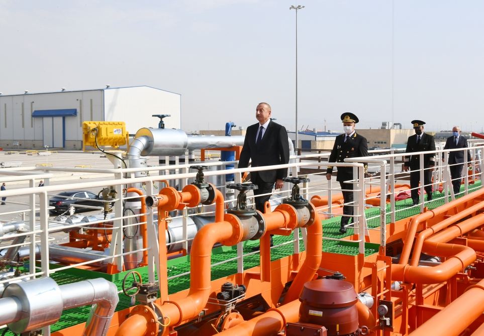 Prezident İlham Əliyev “Kəlbəcər” neftdaşıyan tankerin istismara verilməsi mərasimində iştirak edib (FOTO/VİDEO)