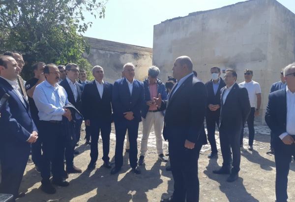 Türkdilli Dövlətlərin Əməkdaşlıq Şurasının nümayəndə heyəti Ağdamda İmarət kompleksini ziyarət edib (FOTO)