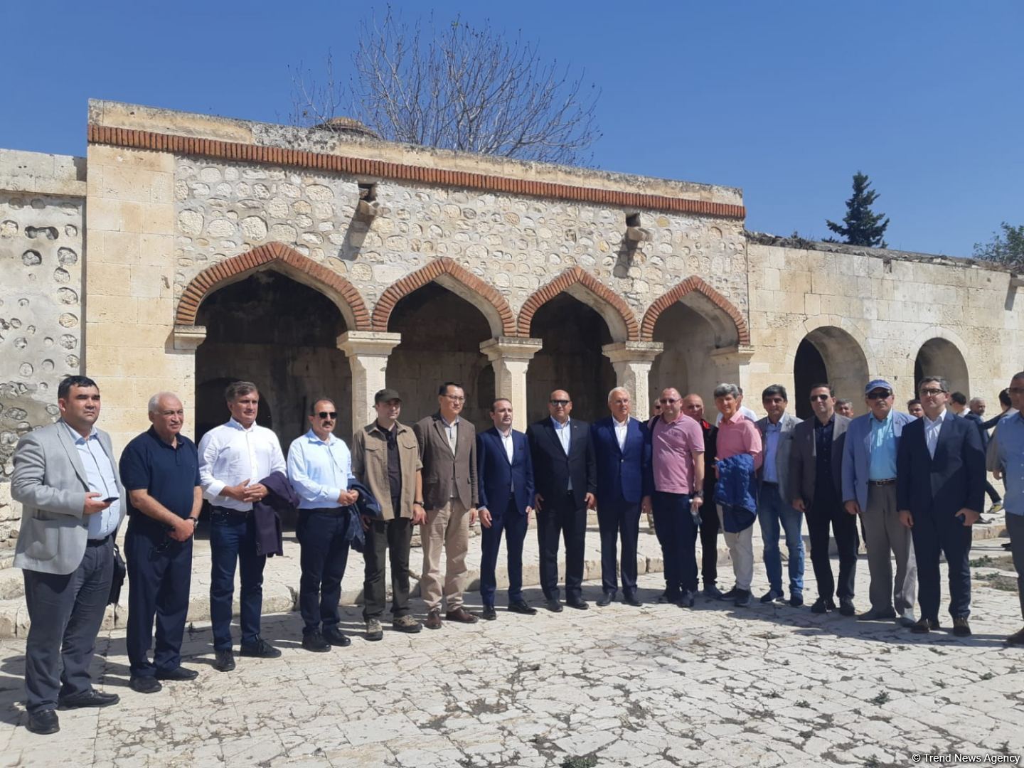 Türkdilli Dövlətlərin Əməkdaşlıq Şurasının nümayəndə heyəti Ağdamda İmarət kompleksini ziyarət edib (FOTO)