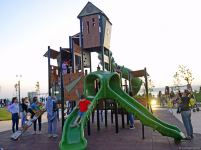 İnsanların sevimli istirahət məkanına çevrilən "Gənclik" parkından FOTOREPORTAJ