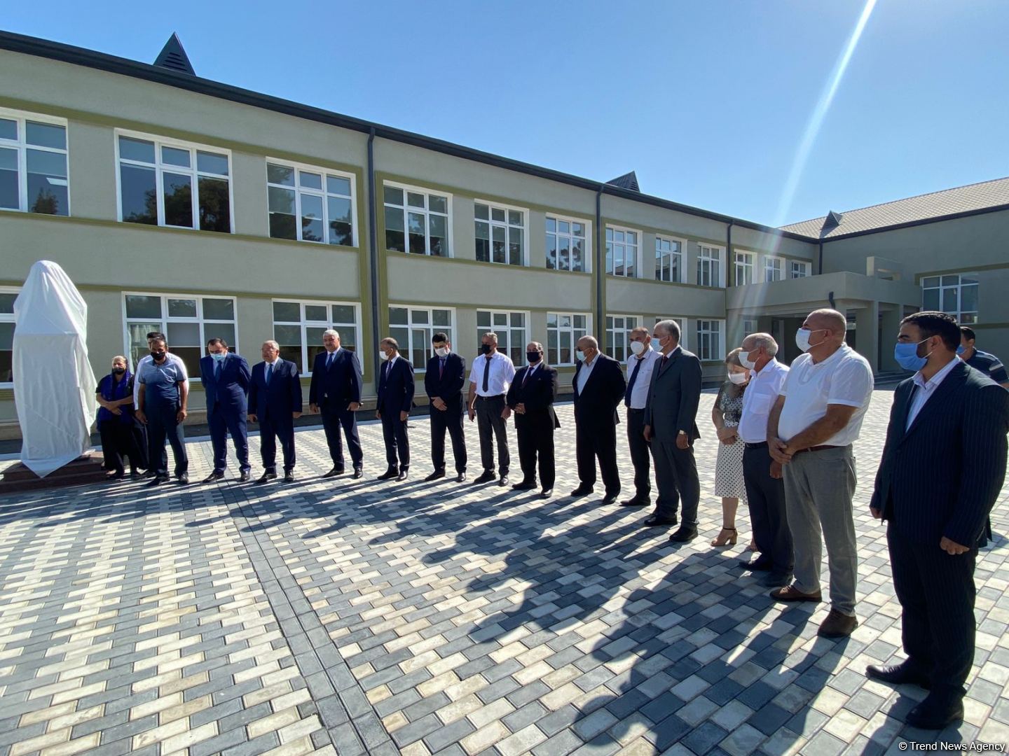 Ağdamda əsaslı təmir olunan məktəb binası istifadəyə verilib (FOTO)