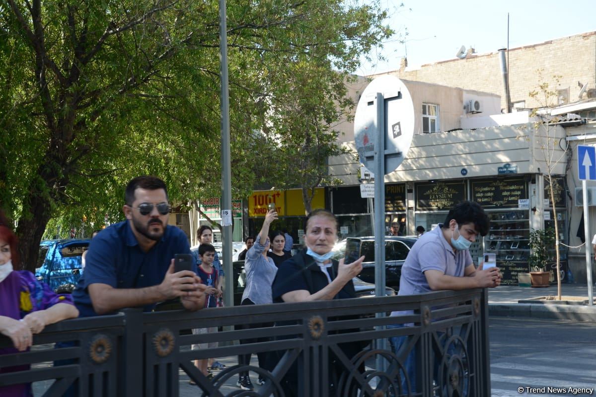 Bakının azad olunmasının ildönümü münasibətilə yürüş keçirilir (FOTO)