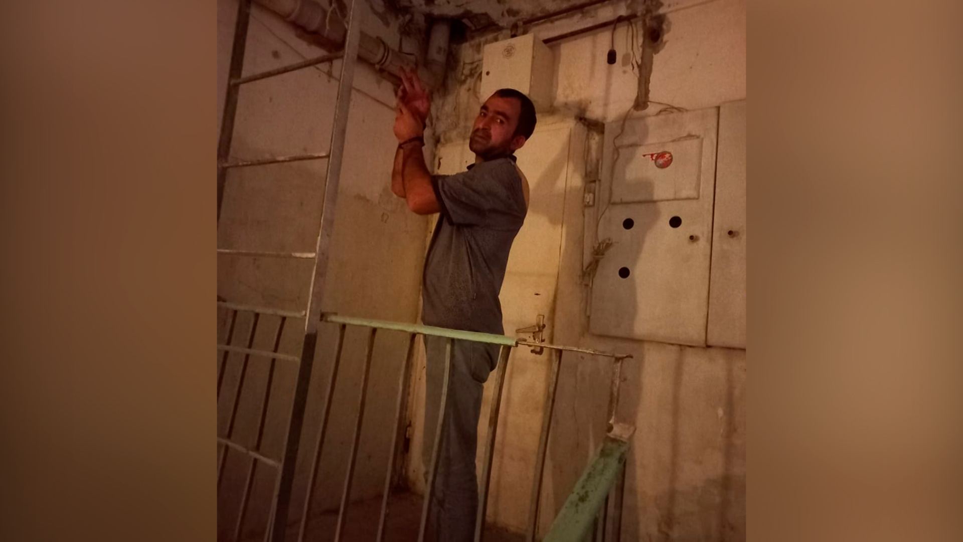 Bakıda liftlərin ehtiyat hissələri oğurlanıb - Hadisə anının görüntüləri (FOTO/VİDEO)