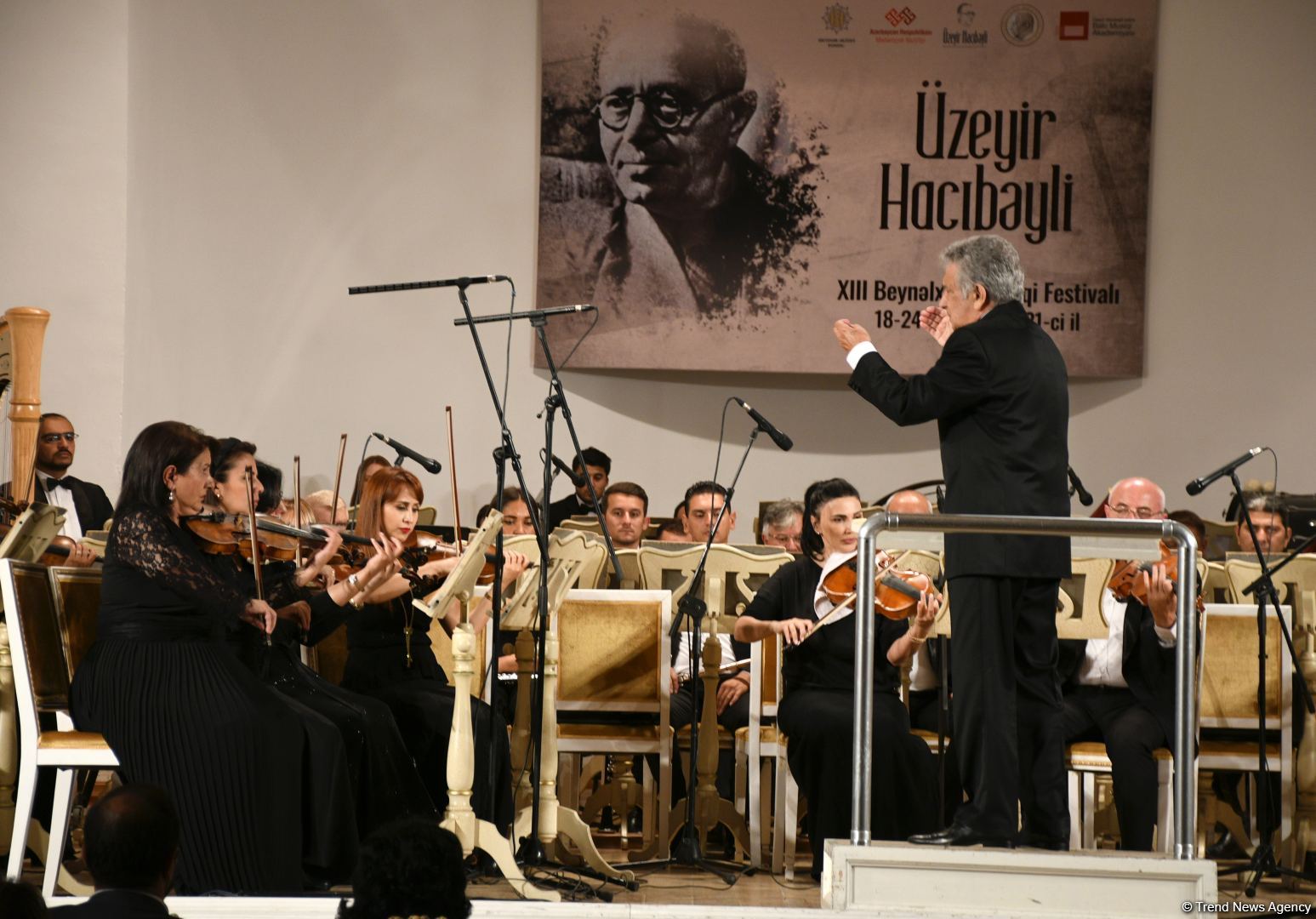 Üzeyir Hacıbəyli XIII Beynəlxalq Musiqi Festivalının təntənəli açılış mərasimi olub (FOTO/VİDEO)