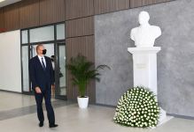 Prezident İlham Əliyev və birinci xanım Mehriban Əliyeva Bakı Avropa Liseyinin yeni binasının açılışında iştirak ediblər (FOTO/VİDEO) (YENİLƏNİB)