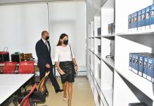 Prezident İlham Əliyev və birinci xanım Mehriban Əliyeva Bakı Avropa Liseyinin yeni binasının açılışında iştirak ediblər (FOTO/VİDEO) (YENİLƏNİB)