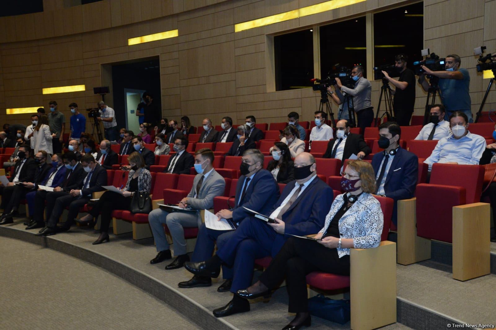 ETSN və ADA Universitetinin birgə təşkilatçılığı ilə brifinq keçirilib (FOTO)
