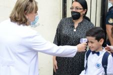 İbtidai siniflərin ilk dərs günündən FOTOREPORTAJ