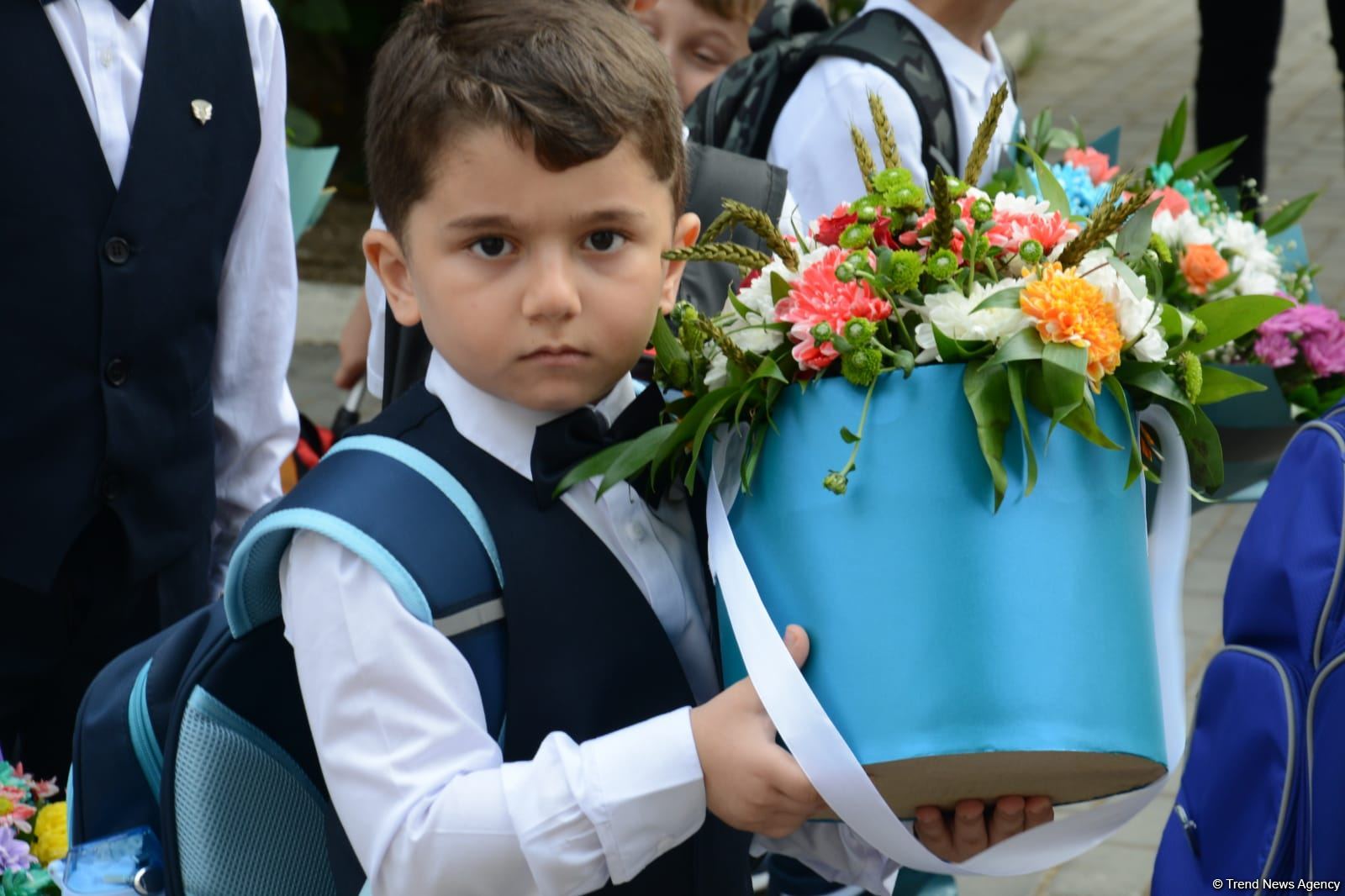 İbtidai siniflərin ilk dərs günündən FOTOREPORTAJ