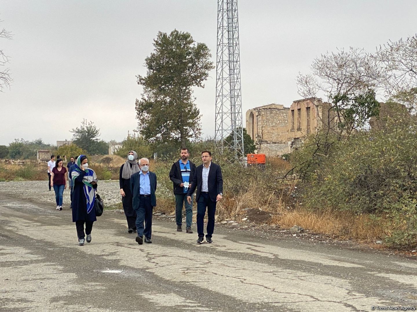 Ağdamda İran nümayəndə heyətinə erməni vandalizmi ilə bağlı fotofaktlar təqdim edilib (FOTO)
