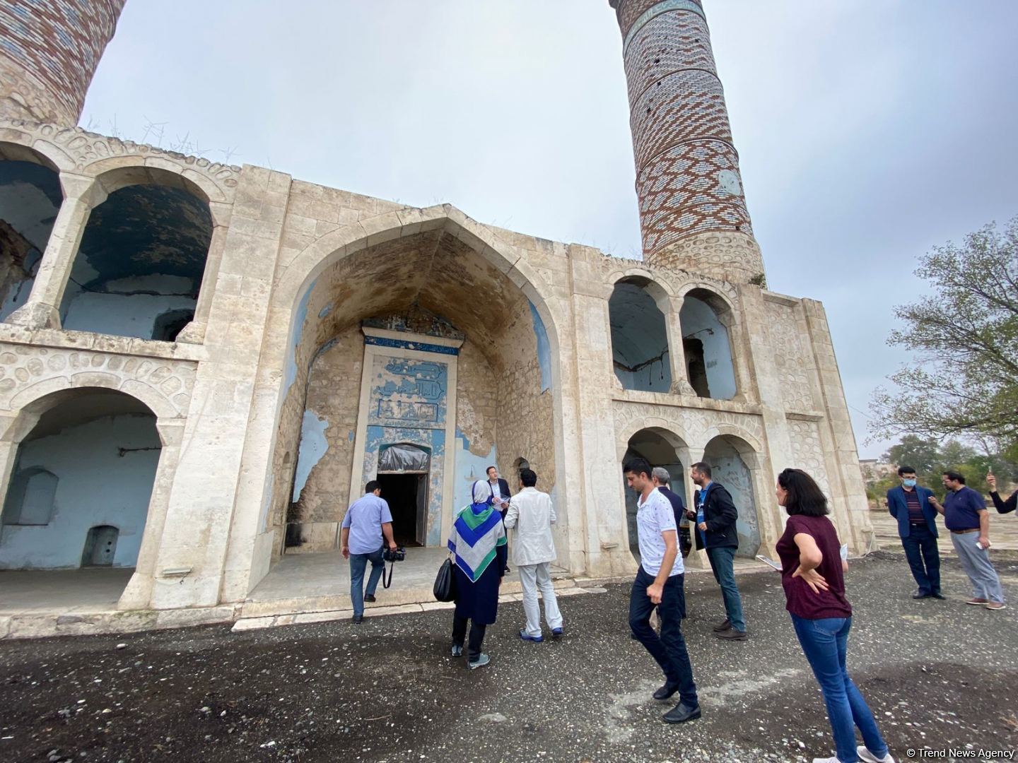 Ağdamda İran nümayəndə heyətinə erməni vandalizmi ilə bağlı fotofaktlar təqdim edilib (FOTO)