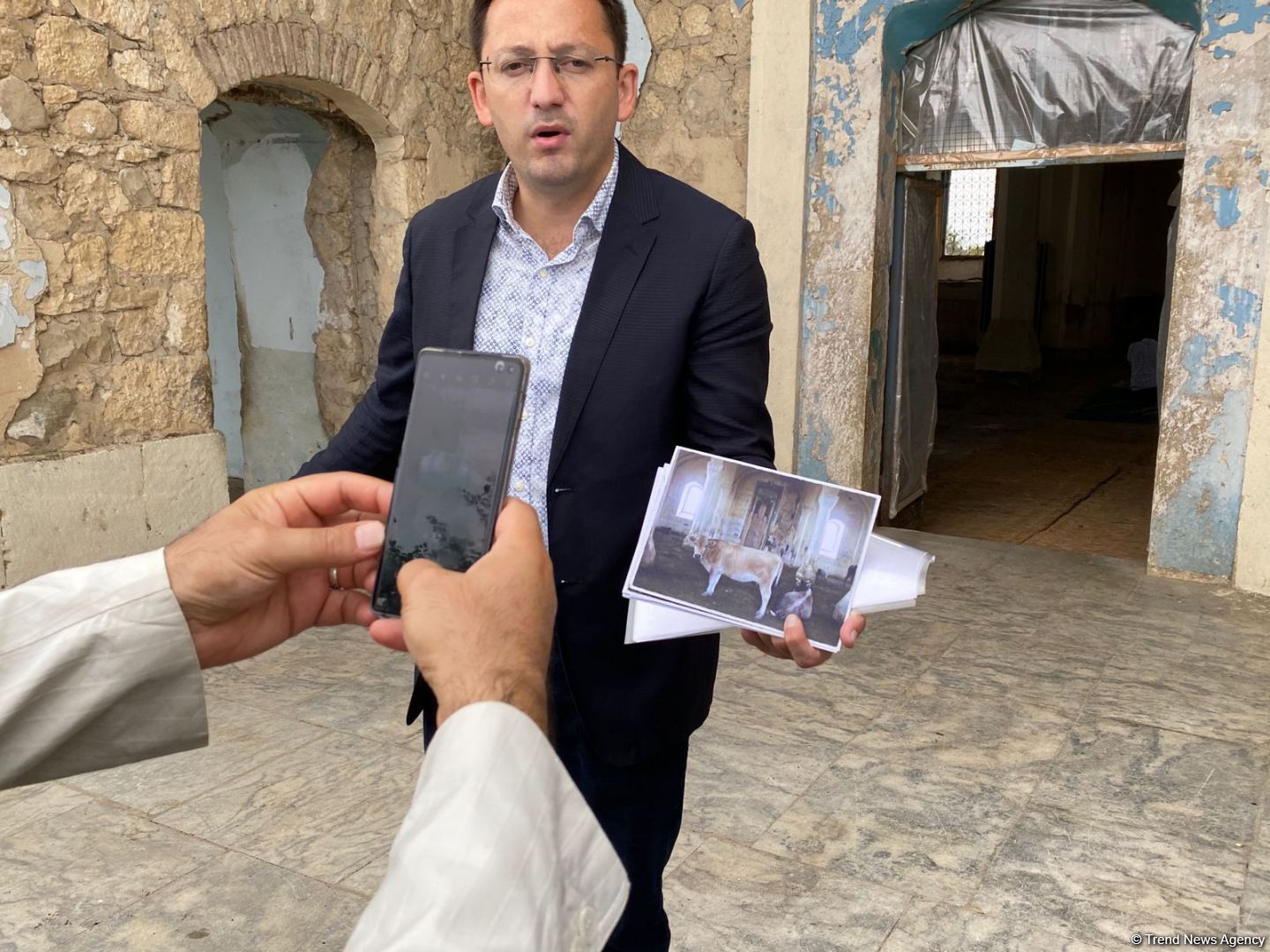 Ağdamda İran nümayəndə heyətinə erməni vandalizmi ilə bağlı fotofaktlar təqdim edilib (FOTO)