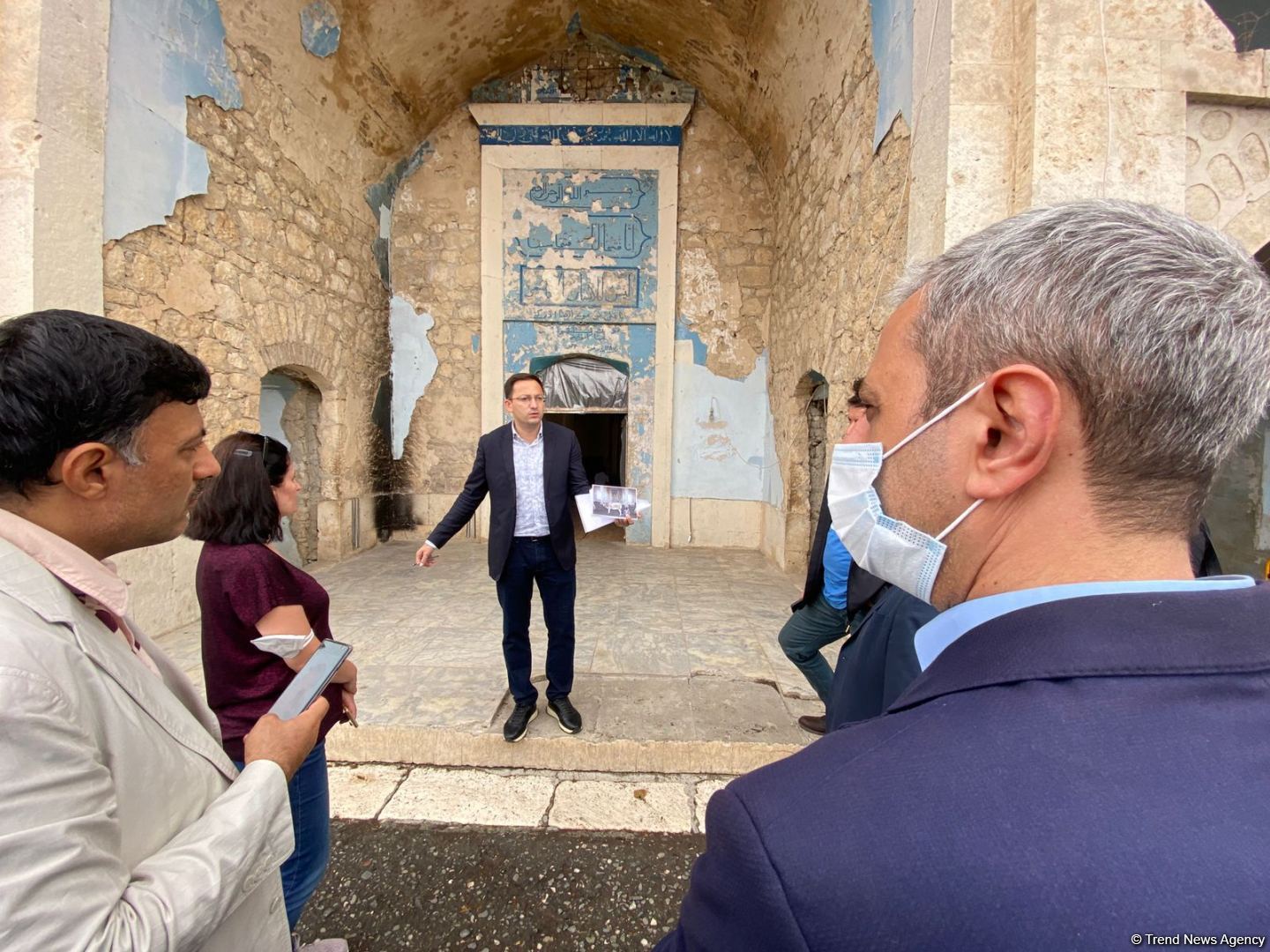 Ağdamda İran nümayəndə heyətinə erməni vandalizmi ilə bağlı fotofaktlar təqdim edilib (FOTO)