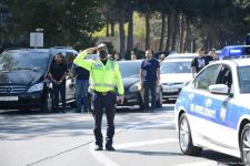 Vətən Müharibəsi şəhidlərinin xatirəsi bütün ölkə ərazisində bir dəqiqəlik sükutla yad edilib (FOTO/VİDEO)