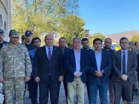 Prezident İlham Əliyevin xalqa müraciəti Ağdam Cümə məscidinin qarşısında dinlənilib (FOTO)