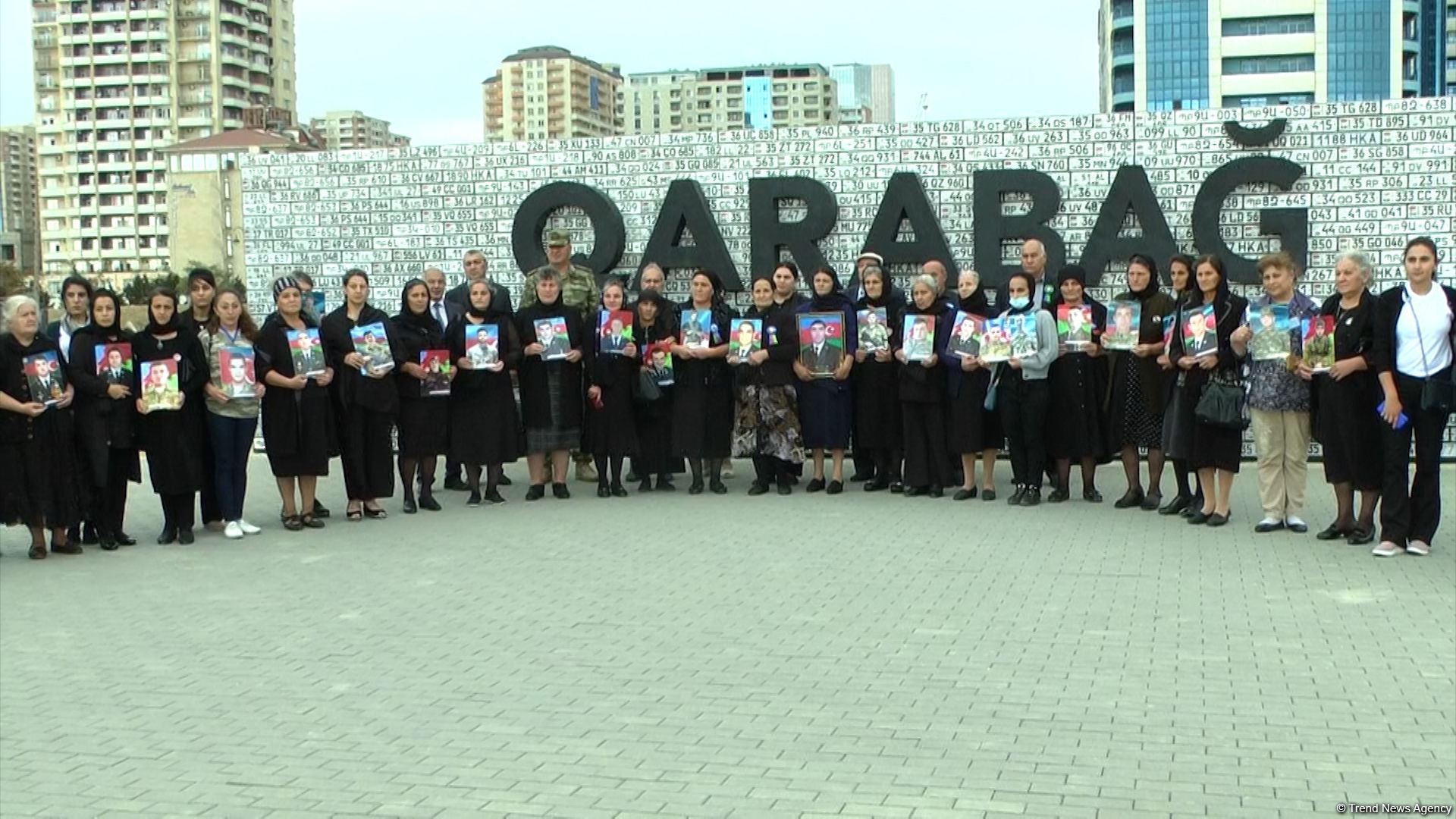 Övladlarımızla fəxr edir, Zəfərimizlə qürur duyuruq - Şəhid valideynləri (FOTO/VİDEO)