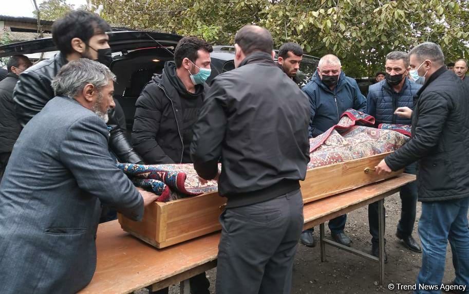 Müğənni Səyyad Əlizadə dəfn olunub (FOTO)