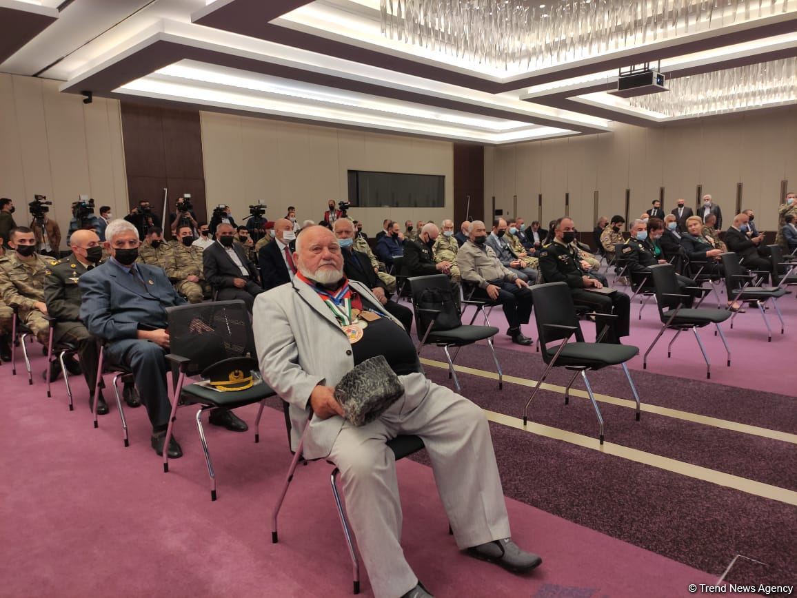 Bakı Konqres Mərkəzində “Nəsillərin görüşü” adlı konfrans keçirilib (FOTO)