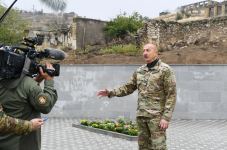 Prezident İlham Əliyev Tərtər rayonunun Talış kəndində Azərbaycan bayrağını ucaldıb (YENİLƏNİB) (FOTO/VİDEO)