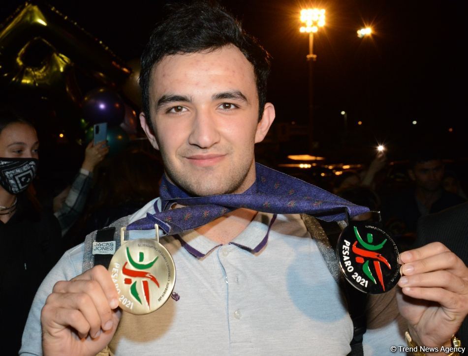 Avropa çempionatında uğurla çıxış edən akrobatika gimnastlarımız Vətənə qayıdıblar (FOTO)