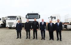 Prezident İlham Əliyev Cəbrayılda “KAMaz” ASC ilə “Gəncə Avtomobil Zavodu” İstehsalat Birliyinin birgə servis mərkəzinin təməlini qoyub (YENİLƏNİB) (FOTO/VİDEO)