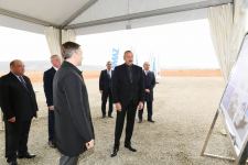 Prezident İlham Əliyev Cəbrayılda “KAMaz” ASC ilə “Gəncə Avtomobil Zavodu” İstehsalat Birliyinin birgə servis mərkəzinin təməlini qoyub (YENİLƏNİB) (FOTO/VİDEO)