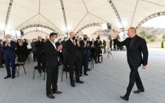Prezident İlham Əliyev Cəbrayıl ictimaiyyətinin nümayəndələri ilə görüşüb, Memorial Kompleksin və şəhərin bərpasının təməl daşını qoyub (YENİLƏNİB)