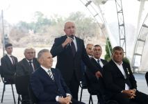 Prezident İlham Əliyev Cəbrayıl ictimaiyyətinin nümayəndələri ilə görüşüb, Memorial Kompleksin və şəhərin bərpasının təməl daşını qoyub (YENİLƏNİB)