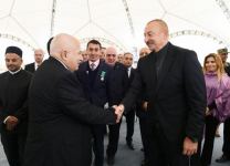 Prezident İlham Əliyev Cəbrayıl ictimaiyyətinin nümayəndələri ilə görüşüb, Memorial Kompleksin və şəhərin bərpasının təməl daşını qoyub (YENİLƏNİB)